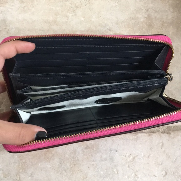 Kate Spade Wallet - Picture 3 of 5